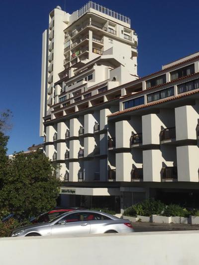 Charmosous Flat