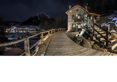 Chalet Charm