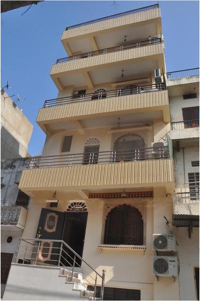 MOONLIGHT HOMESTAY & HOSTEL