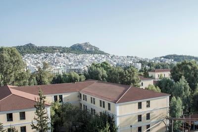 Top floor studio with endless view