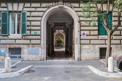 Valadier Apartment