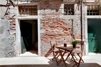 Peggy Guggenheim Venice Apartment