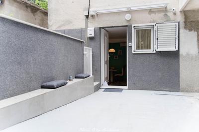 S&S SPLIT APARTMENT