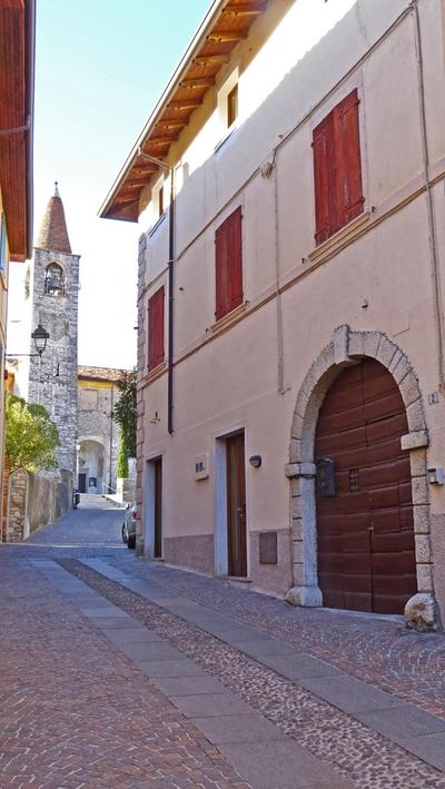 Casa del Borgo Olga by Gardadomusmea