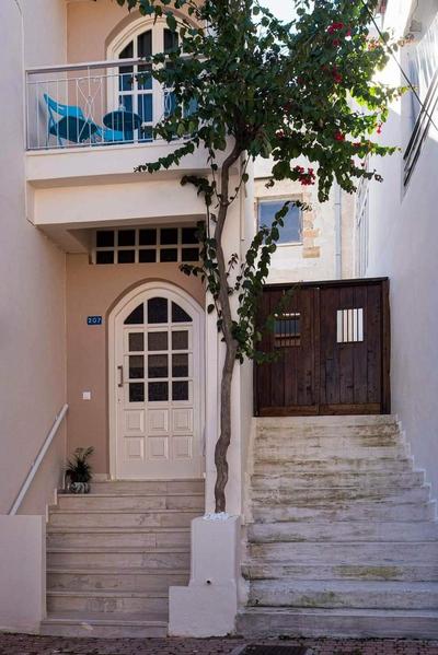 Kalyves Maisonette Bougainvillea