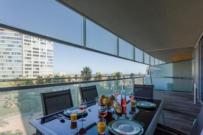 Unique Rentals-Seafront Luxe Suites