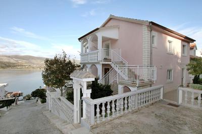 Apartments Iva