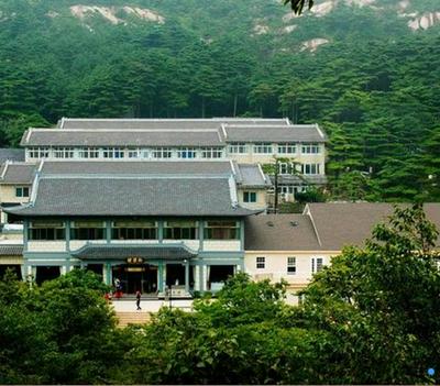 Huangshan Paiyunlou Hotel