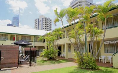 Darcy Arms Hotel Motel