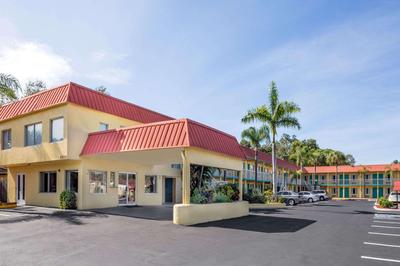 Super 8 by Wyndham Sarasota Near Siesta Key, Zdjęcie 2