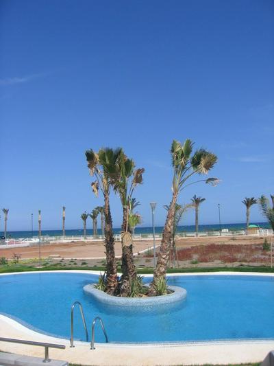 Primera linea costa Almeria con WIFI