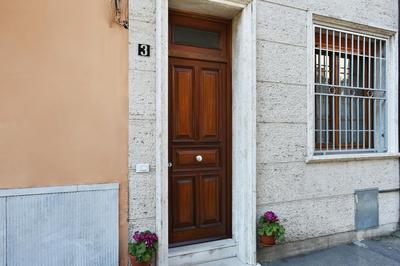 Lupori House