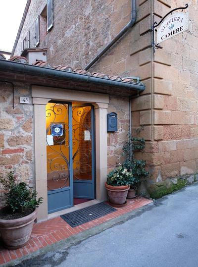 Oliviera Camere