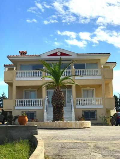 Villa Korais Luxury 3br apt with sea view