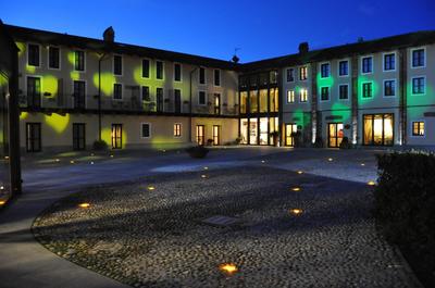 Relais Bella Rosina Pool & Spa