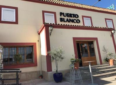 Hostal Restaurante Puerto Blanco