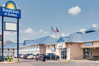 Days Inn & Suites by Wyndham Laredo, 사진 2