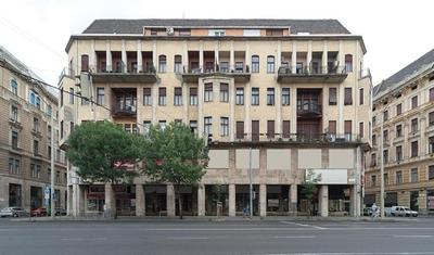 Apartment in the center of Budapest -free garage parking