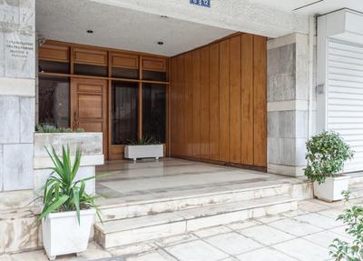 Athens Cosy Gem - Elegant 2BR -2BA family Residence - 10 min to Acropolis by metro