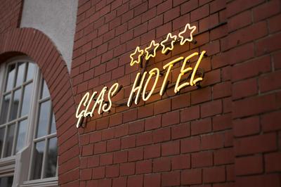 Glas-Hotel 4*