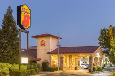 Super 8 by Wyndham Corning, Bild 2