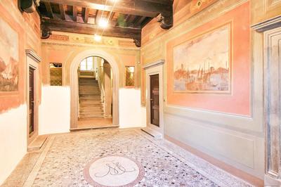 Apartment Guinigi with Private Courtyard