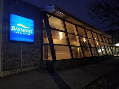 Baymont by Wyndham Montreal Airport