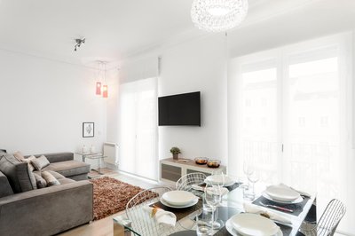 Jose Abascal Apartment by Flatsweethome