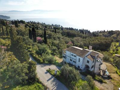 King size bed, Terra relaxa, Vista al mar, near Achilleio