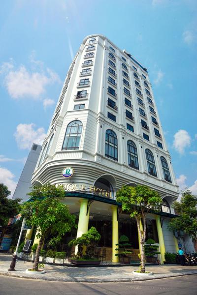 Ritzy Boutique Hotel Da Nang Beach