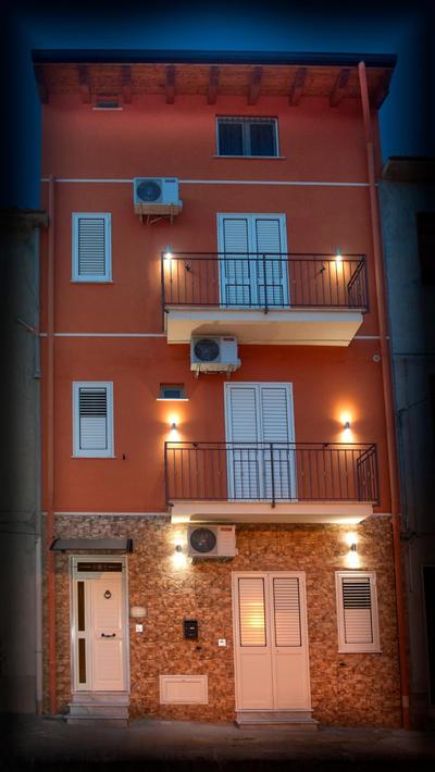 Asaro Camere, Photo 2