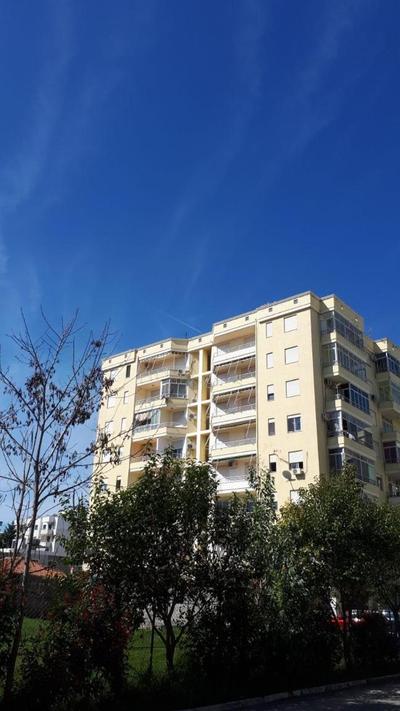 Geni Apartment