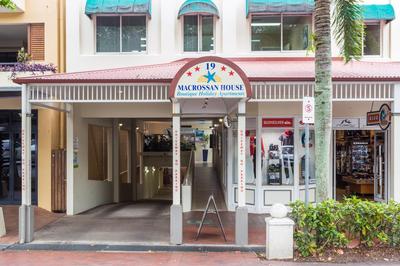 Macrossan House Boutique Holiday Apartments