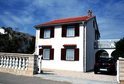 Apartment Azriel