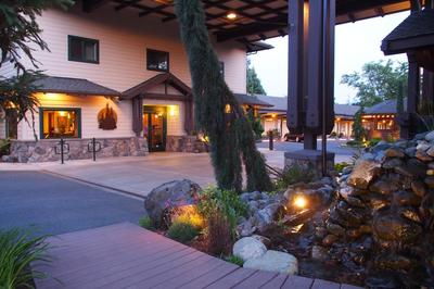 Redwood Hyperion Suites, Photo 2