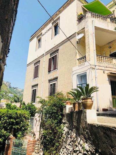 Amartìa Apartments