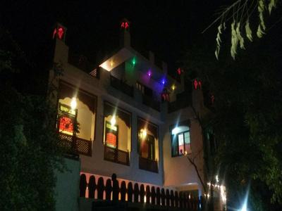 Taj Haveli Hotel Agra - Walkable Distance From Taj Mahal