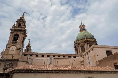 Centro Storico Casa dell'Orologio