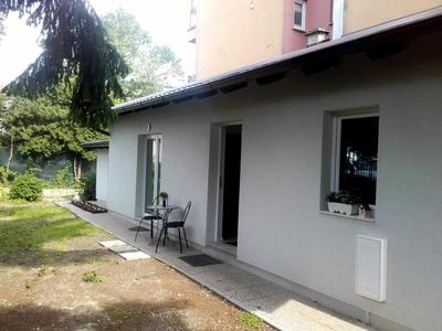 Kućica [kȕtɕitsa] - small house with free parking
