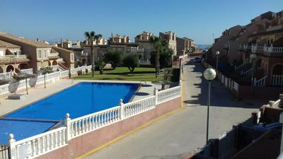 Chalet Adosado Junto A La Piscina, Gran Alacant