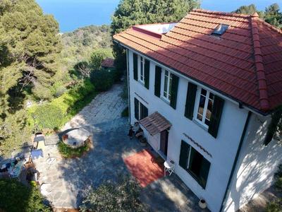 Torre Alpicella Holiday Home, a scenic escape!