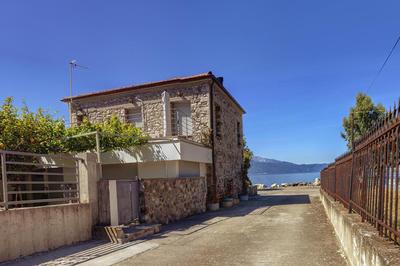 Ianos Maisonette