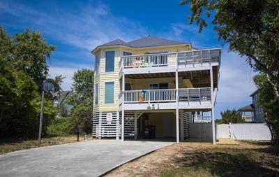 Shore is Fun - Duck, Poteskeet, Beach 480 Yds, 3 Min. Walk to Downtown, Pool, Hot Tub, YR Flex