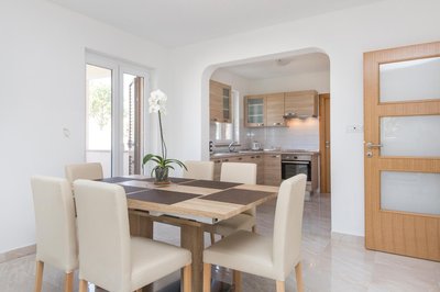 Apartment Damir for 8 Labin-Rabac