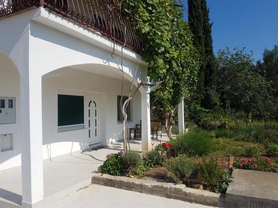 Apartment Okrug Gornji - Trogir with Sea View