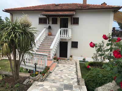 Apartments Mirna with parking