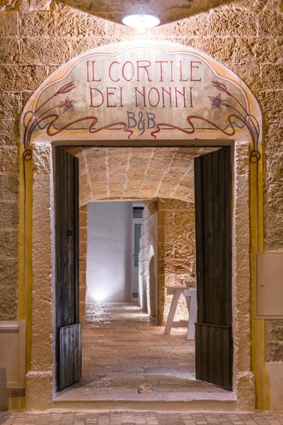 Il Cortile dei Nonni