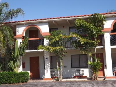 Palm Breeze Hotel