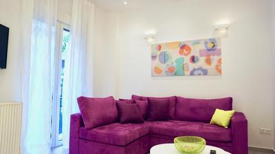 Spacious Modern Apartment in Athens near Metro