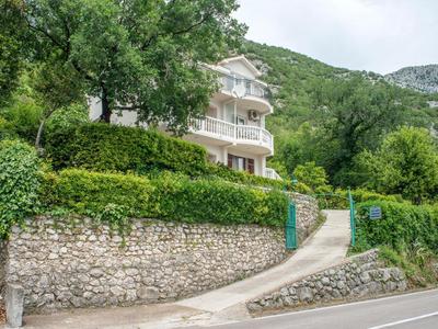 Apartments Villa Radonic